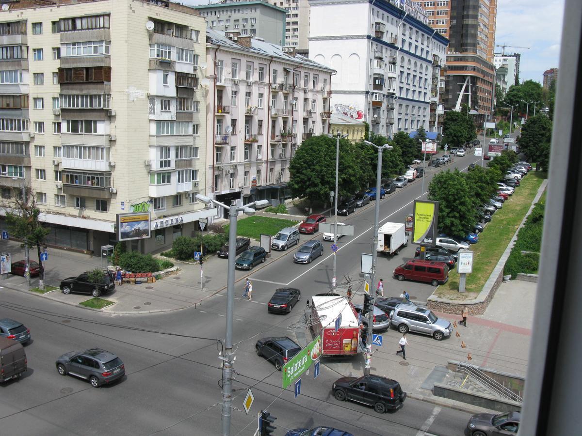 Квартира по улице Большая Васильковская, 114 Київ Екстер'єр фото
